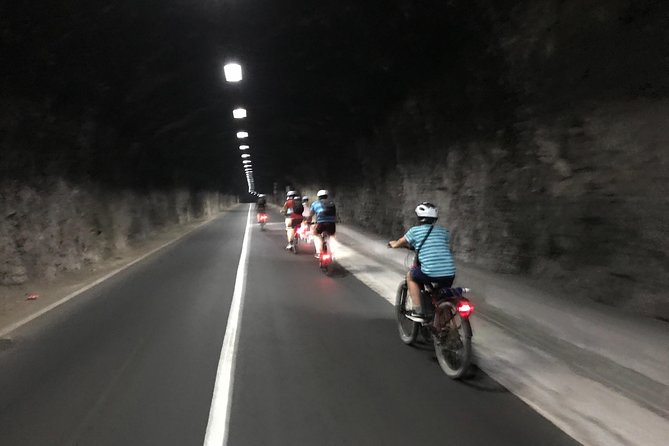 EBike-Gibraltar: Rock Around Tour - The first history stop: the southern entrance cemetery