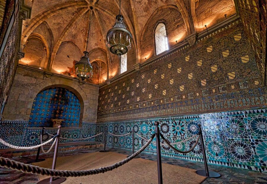 From la Costa del Sol: One Day in Córdoba + Mezquita - Free time in Córdoba: lunch, crafts, and doing your own walking