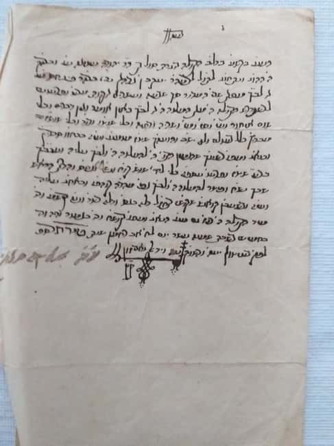 Gibraltar Jewish sites walking tour - Getting oriented: Casemates, Irish Town, and a 2-hour walking rhythm