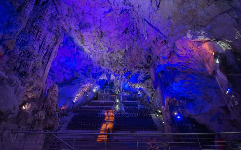 Gibraltar Rock tour - Midtown coach park to Europa Point: the views start fast