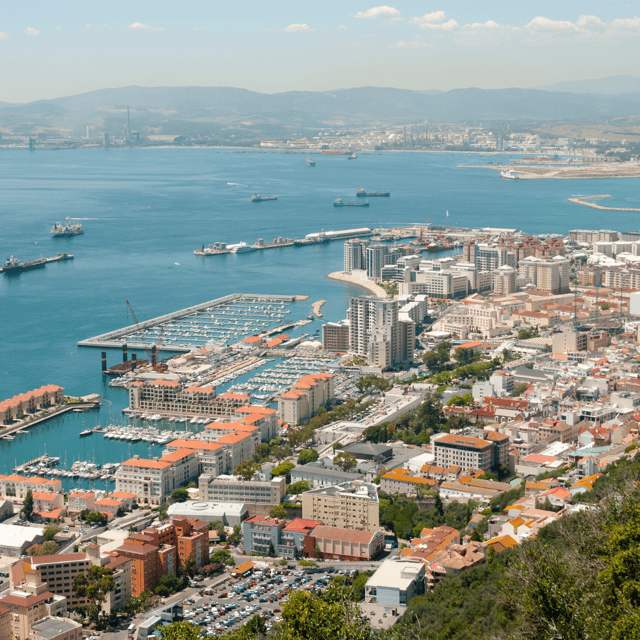 Gibraltar: Tour guiado desde la Costa Del Sol - Getting there: pickup stops, coach timing, and passport control