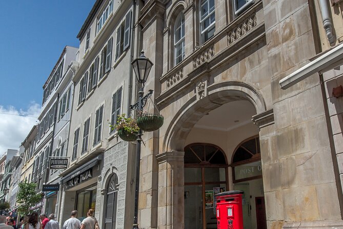 Gibraltar Walking Tour - Grand Casemates Square and the drawbridge detail