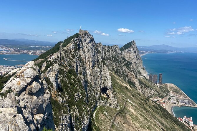 Go Tours 360° Experience in Gibraltar with Professional Guide - Entering a 3-hour Gibraltar route that actually holds together